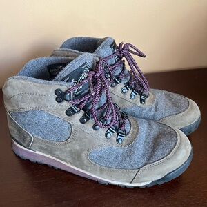 Women’s Danner Wool Jag, 9.5